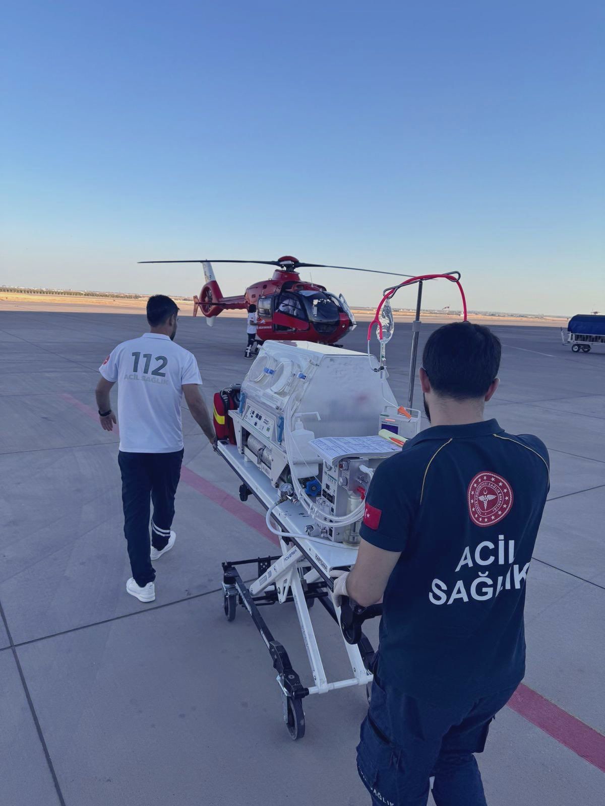 Mardin\'de doğan bebek ambulans helikopter ile Diyarbakır\'a sevk edildi