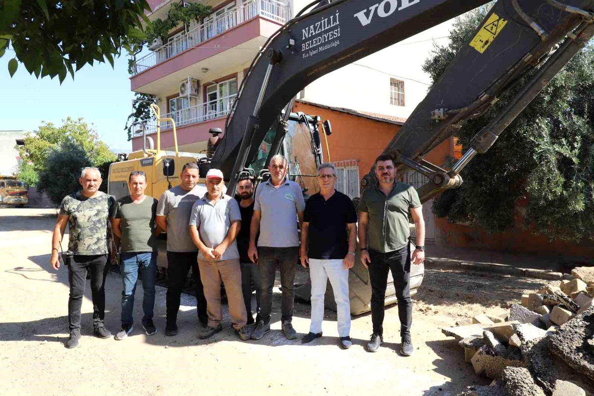 Nazilli Belediyesi İstiklal Mahallesi\'nde Yol Yenileme Çalışmalarını Tamamladı