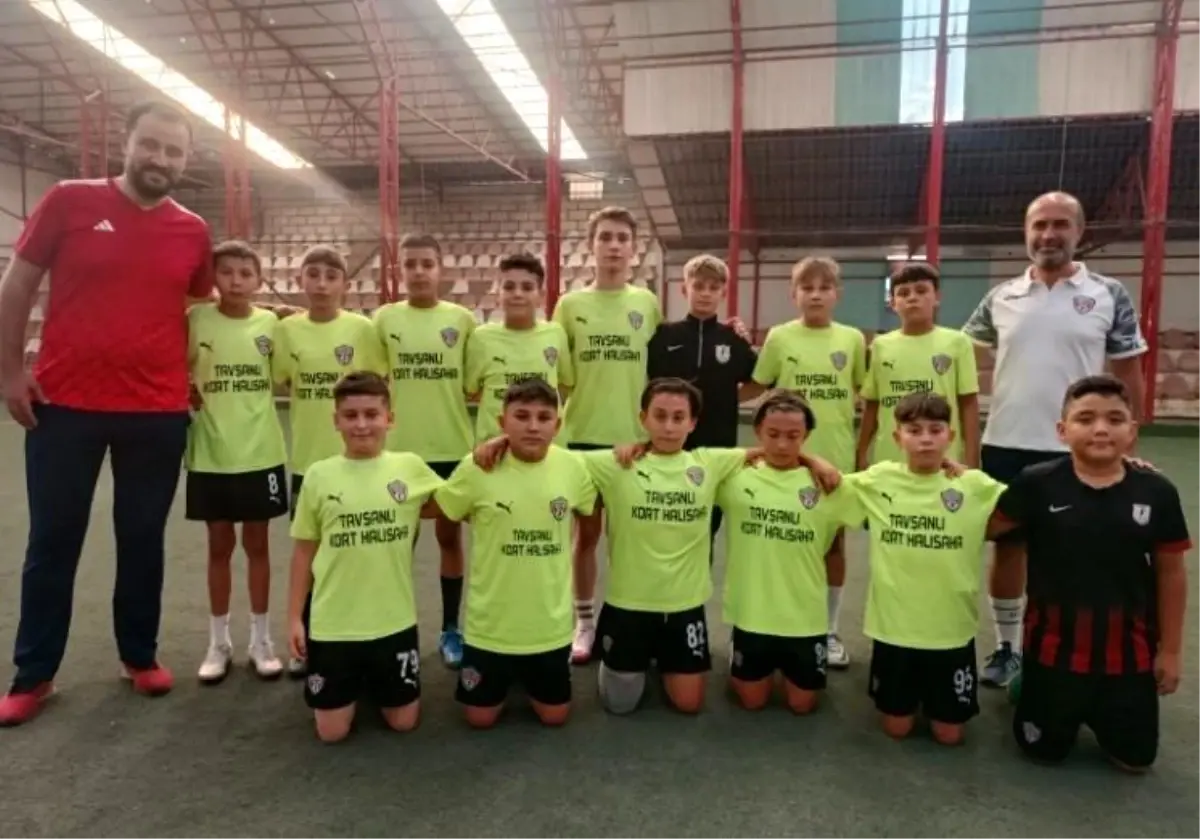 Tavşanlı Futbol Akademisi, U 12 Cup Turnuvası\'na katılacak