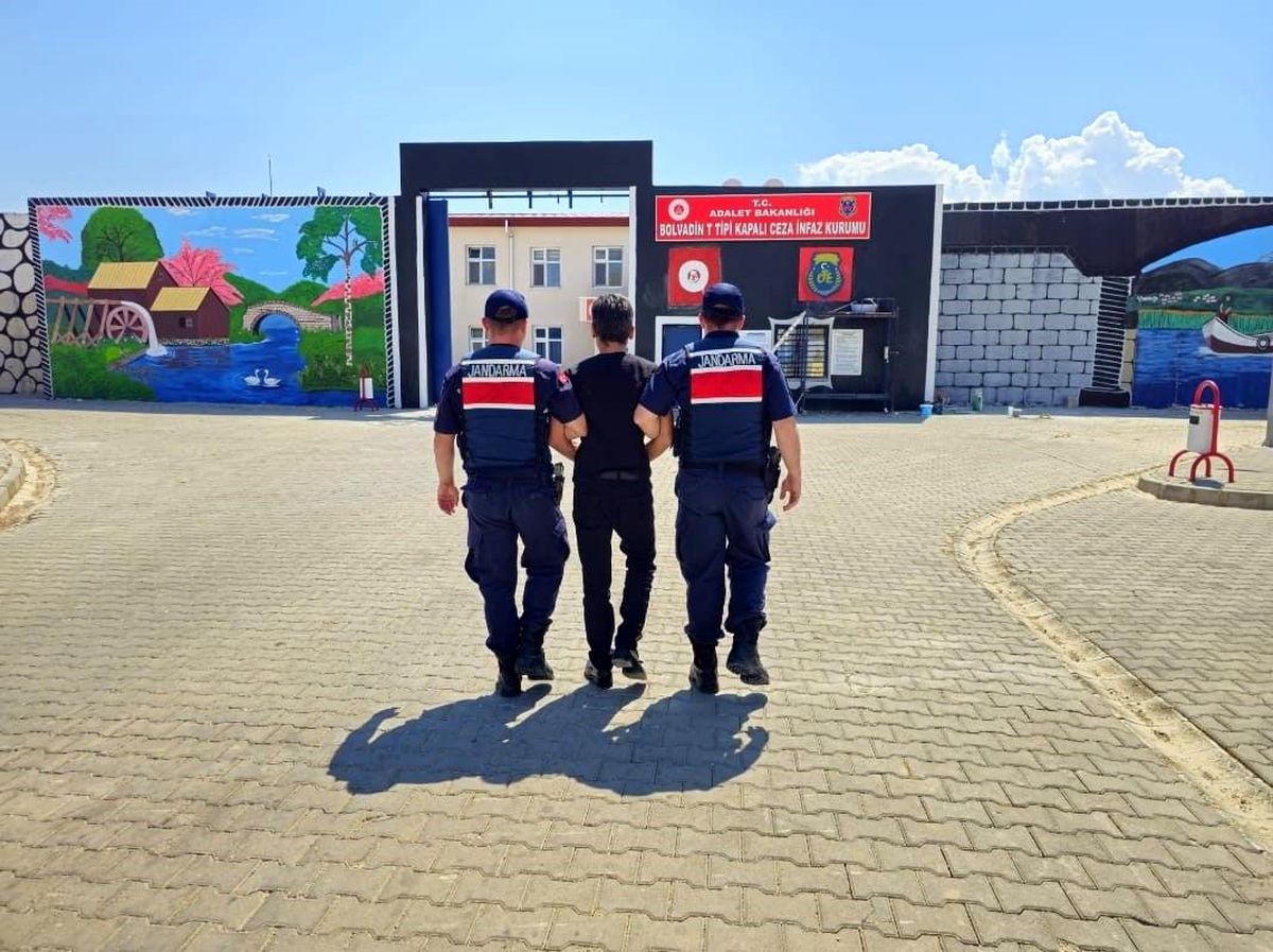 Afyonkarahisar\'da Hırsızlık Suçundan Aranan Firari Yakalandı