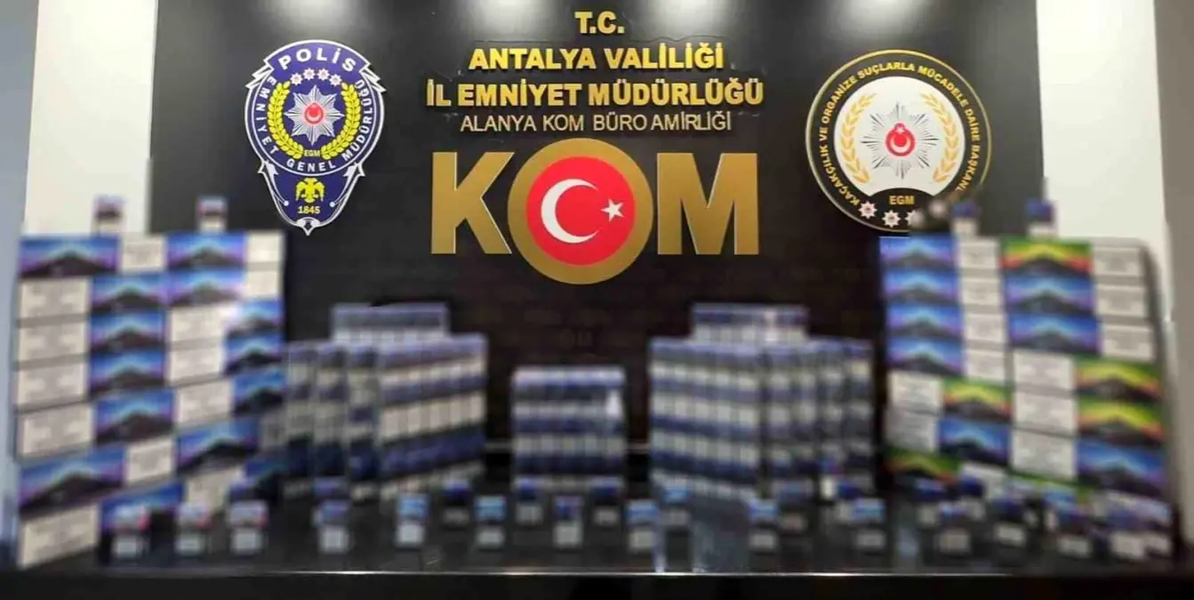 Antalya\'da Kaçakçılık Operasyonunda Binlerce Bandrolsüz İçki ve Sigara Ele Geçirildi