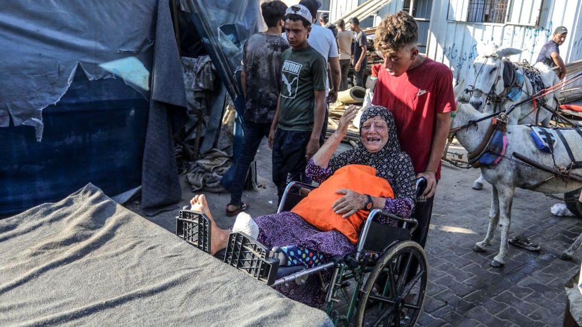 BM, İsrail\'in tahliye emirleri nedeniyle Gazze\'deki yardım faaliyetlerini askıya aldı