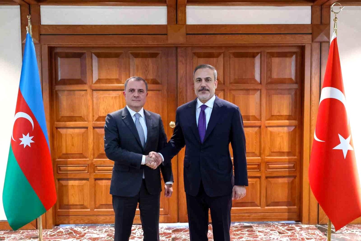 Dışişleri Bakanı Hakan Fidan, Azerbaycan Dışişleri Bakanı Ceyhun Bayramov ile görüştü