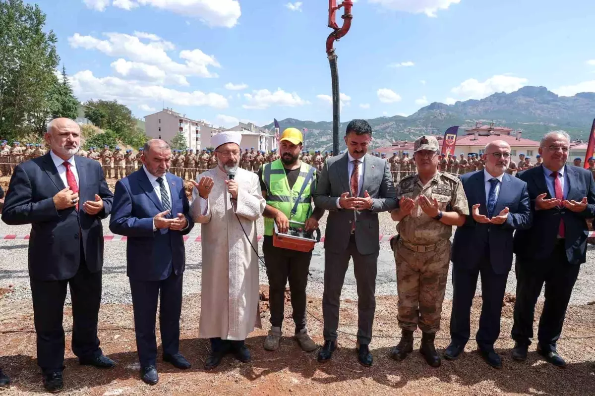 Diyanet İşleri Başkanı Ali Erbaş, Tunceli\'de cami temel atma törenine katıldı