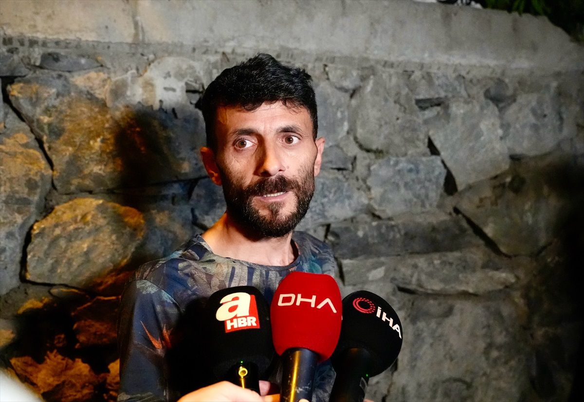 Fatih\'te 5 Katlı Binada Kısmi Çökme: 1 Kişi Yaralandı