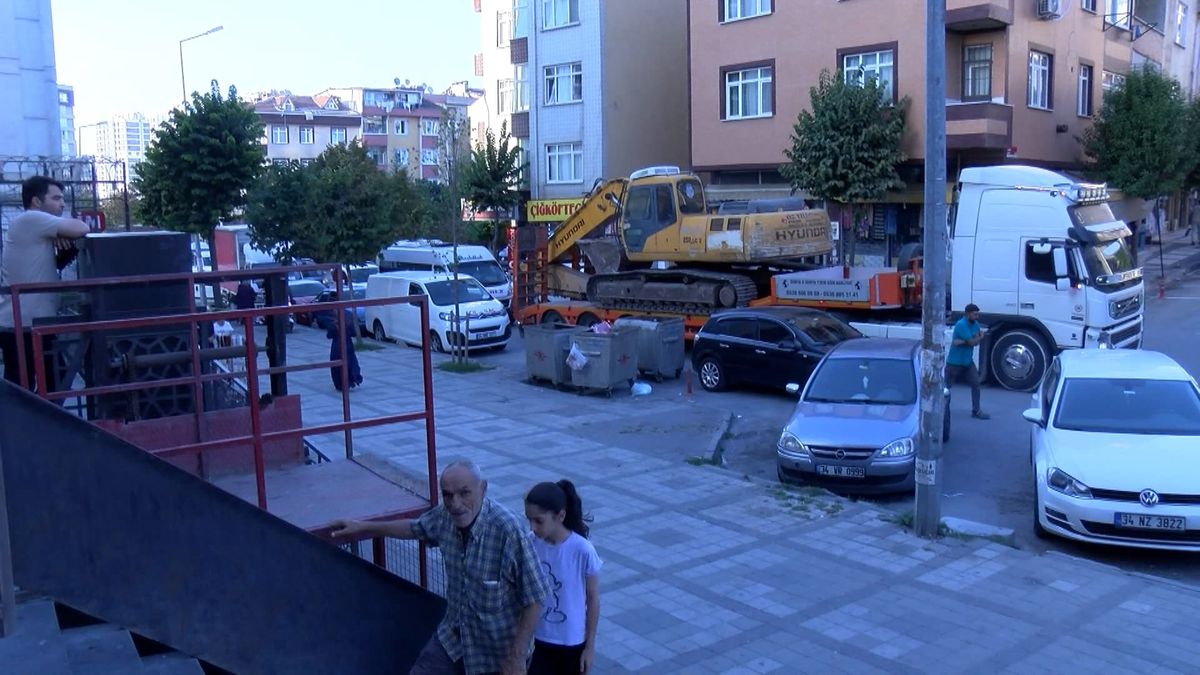 Bağcılar\'da İnternet Kafeye Silahlı Saldırı