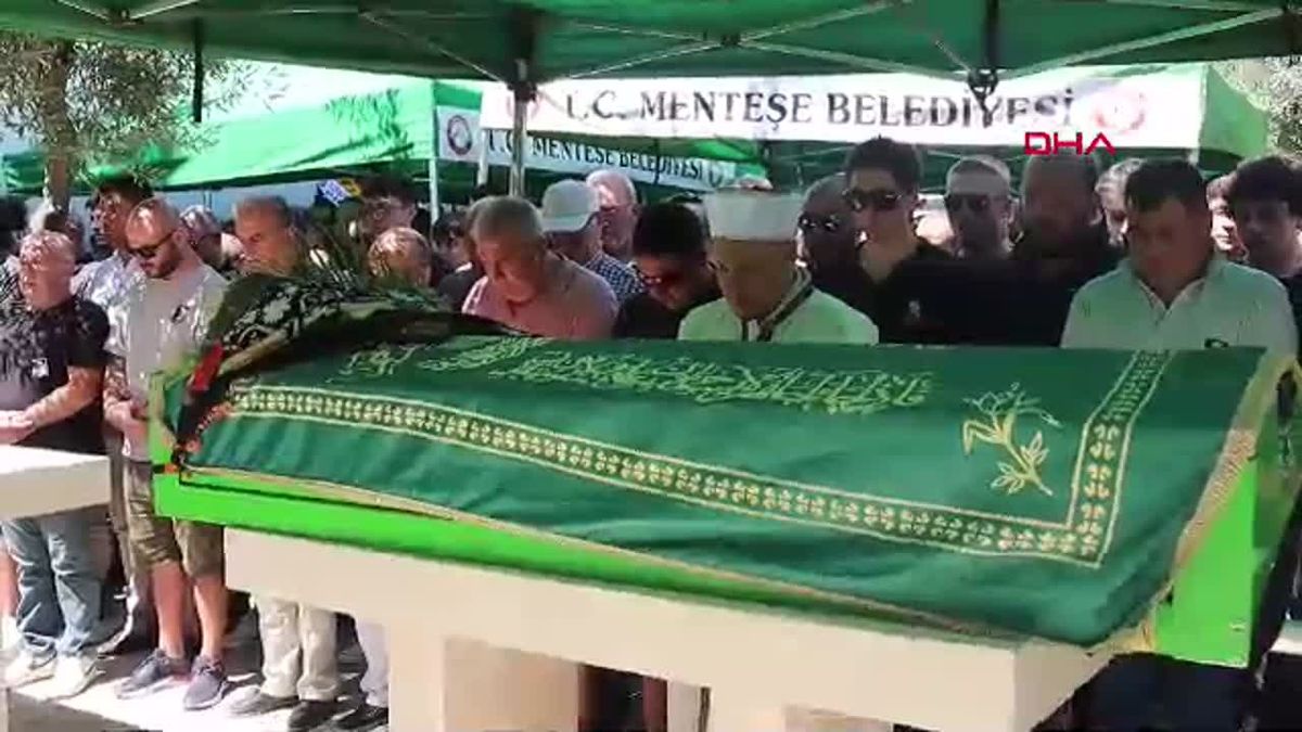 Boşanma aşamasındaki kadın sokak ortasında öldürüldü