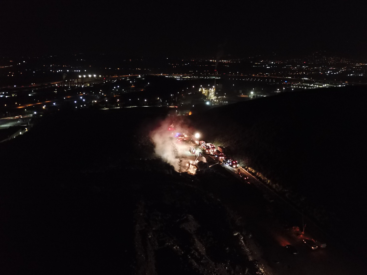 Kocaeli\'de çöp döküm sahasında yangın çıktı