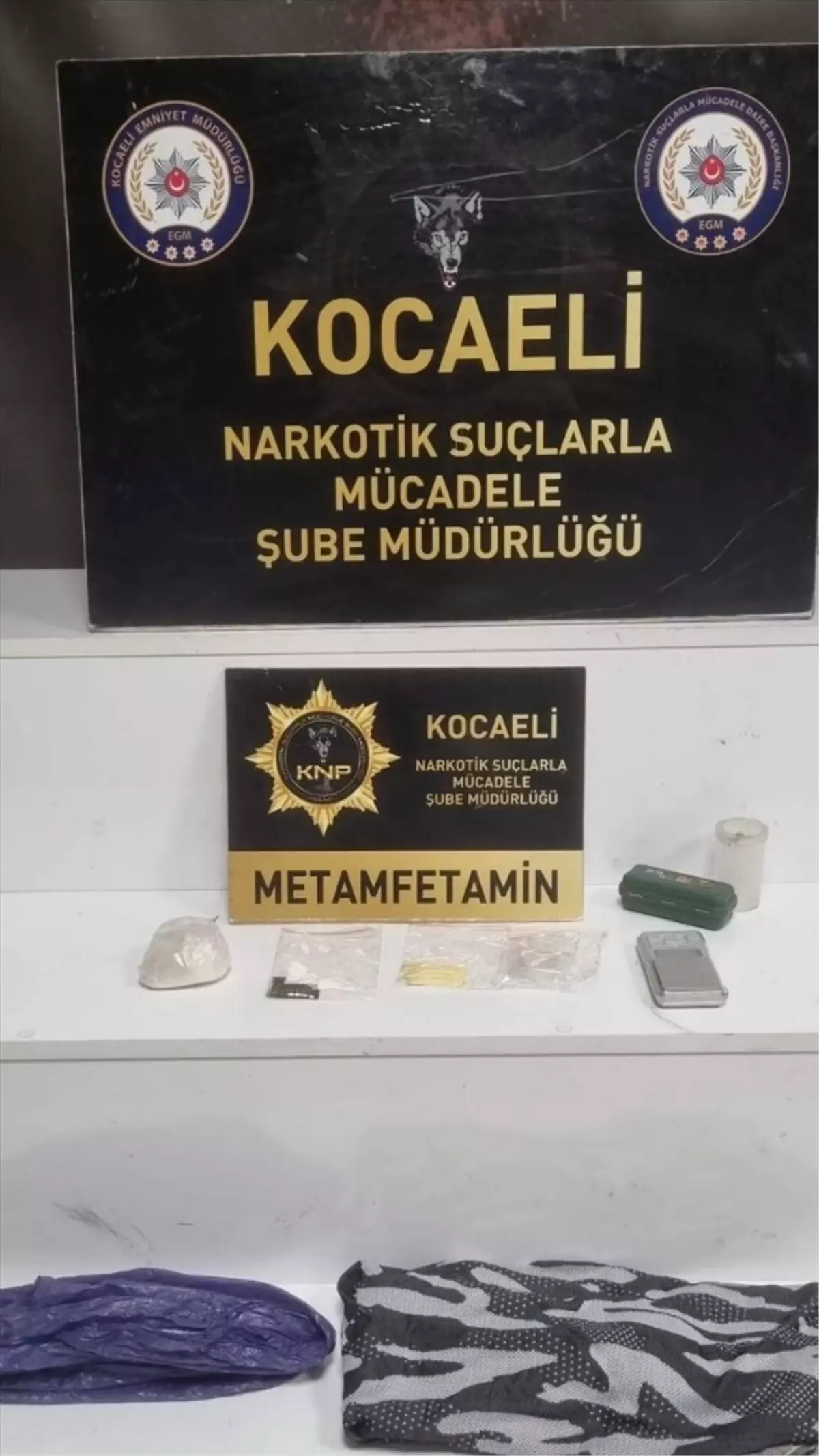 Kocaeli\'de Uyuşturucu Operasyonunda 2 Kişi Tutuklandı