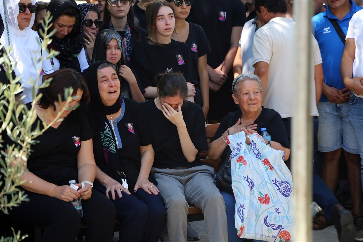Muğla\'da Eşini Bıçaklayarak Öldüren Zanlı Tutuklandı