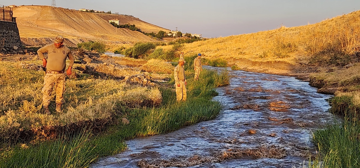 İhbar üzerine dere araması başlatıldı