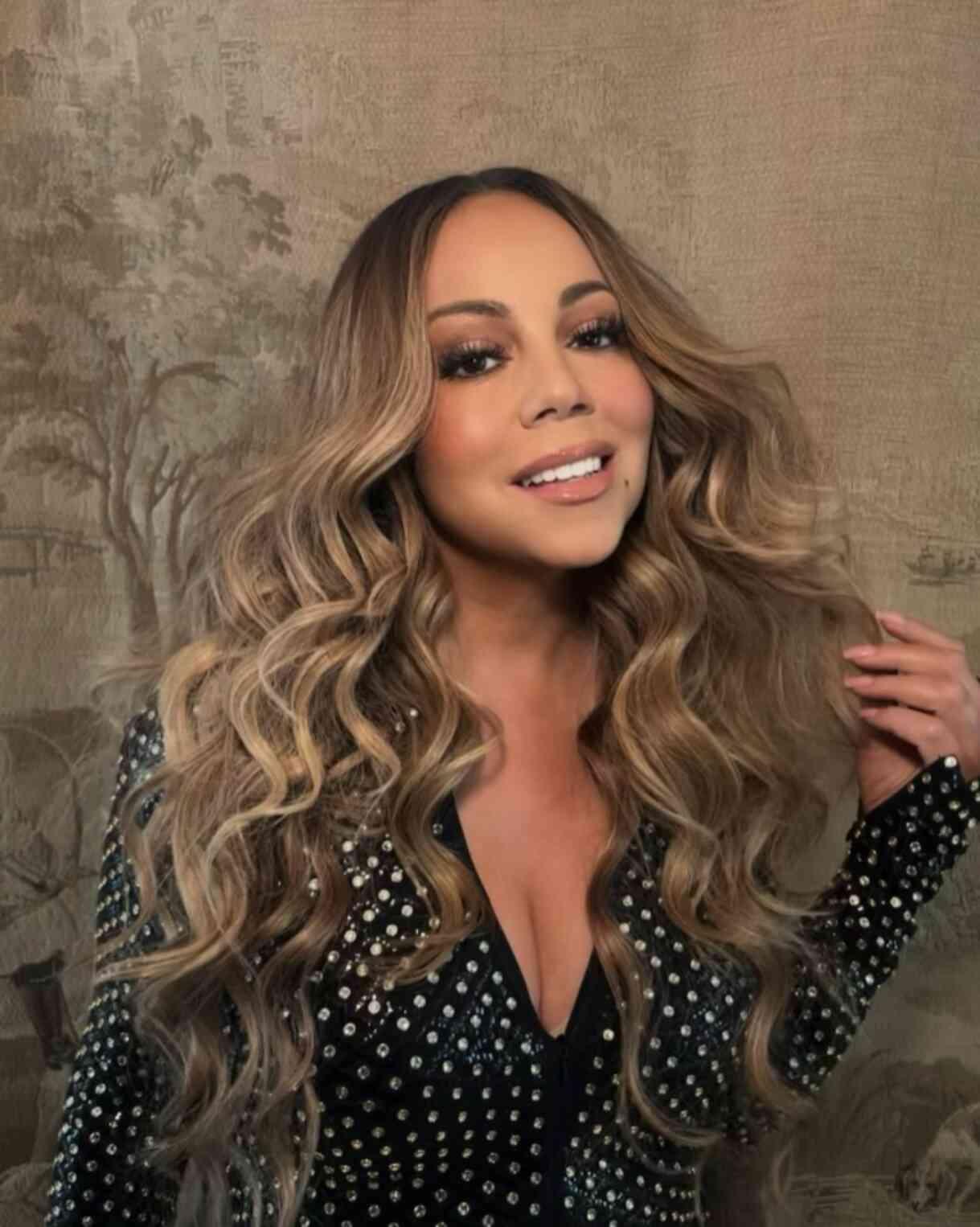 Şarkıcı Mariah Carey'nin annesi ve ablası aynı gün hayatını kaybetti