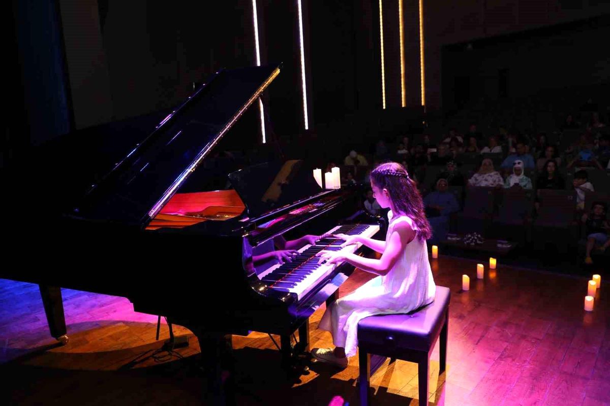 Şehitkamil Belediyesi Yaz Sanat Akademisi\'nden 30 Ağustos Zafer Bayramı Konseri
