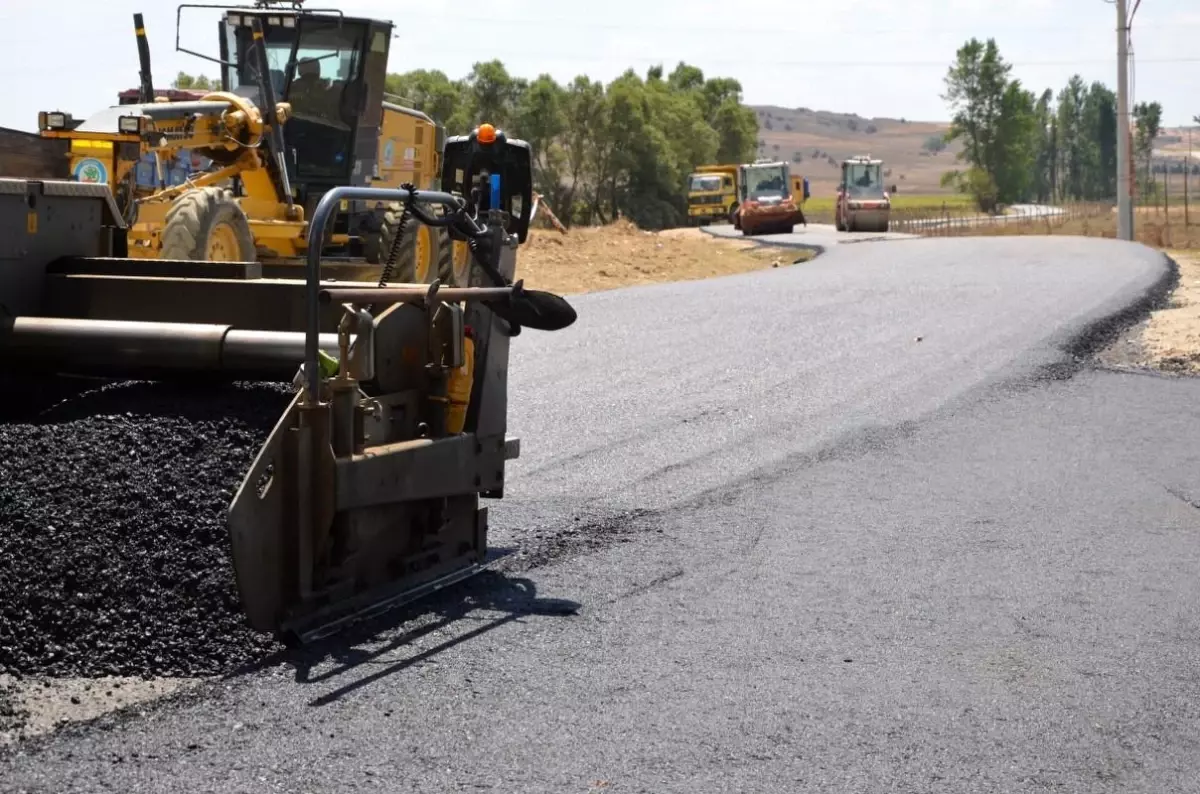 Bilecik\'te Oluklu-Poyra yolu asfaltlandı