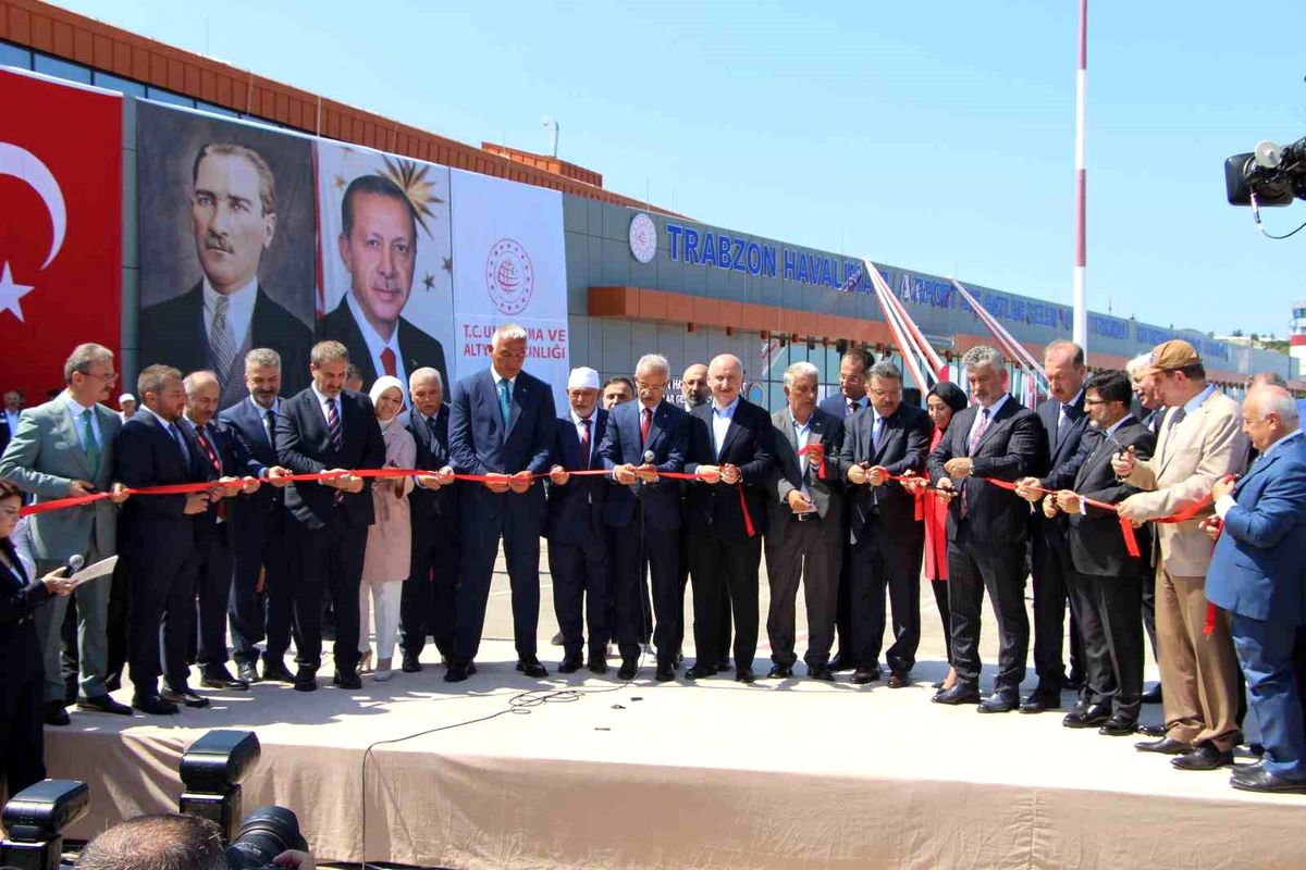 Trabzon Havalimanı\'nın yeni dış hatlar gelen yolcu terminali ve CIP binası törenle hizmete girdi