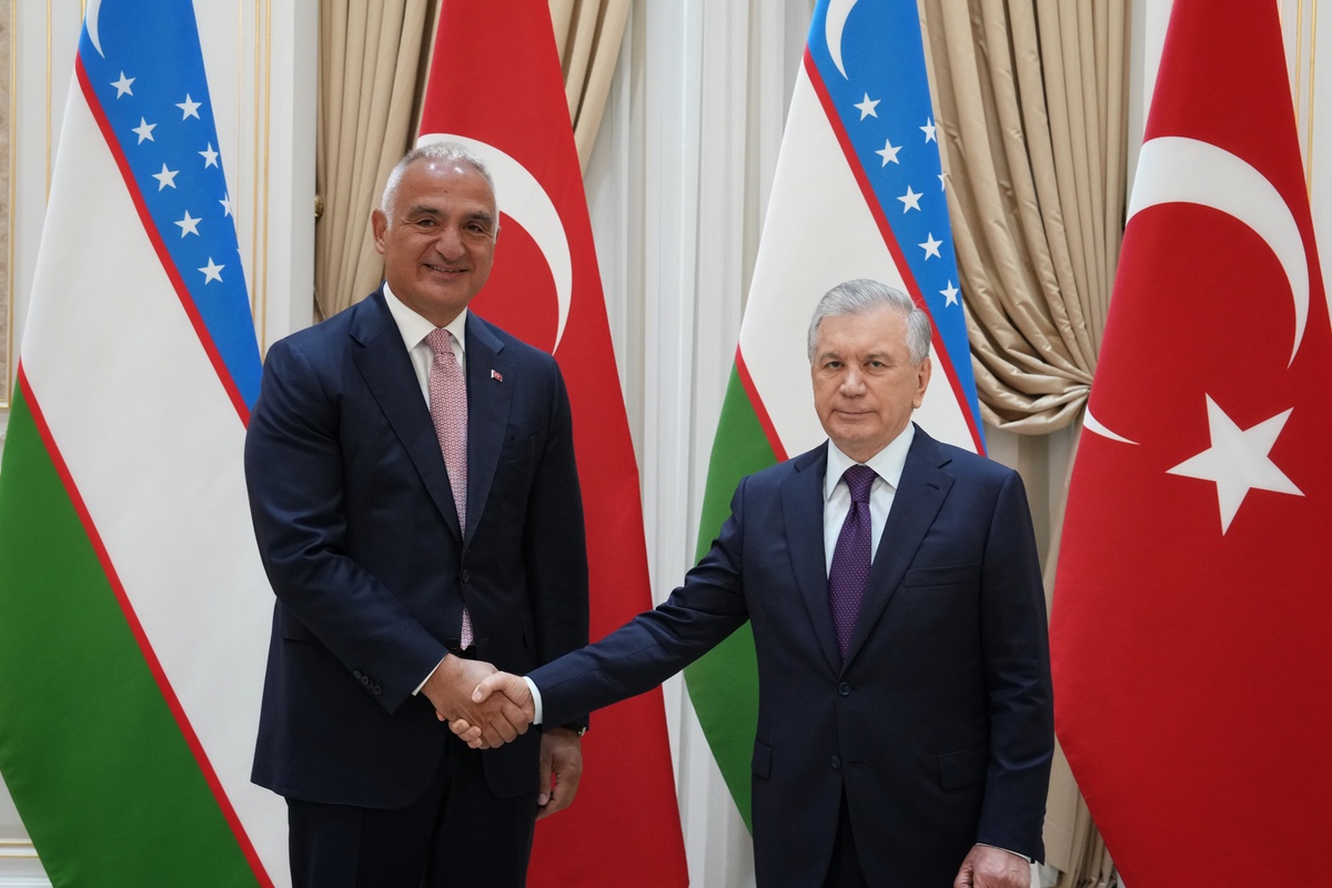 Kültür ve Turizm Bakanı Mehmet Nuri Ersoy, Özbekistan\'da Cumhurbaşkanı ile görüştü