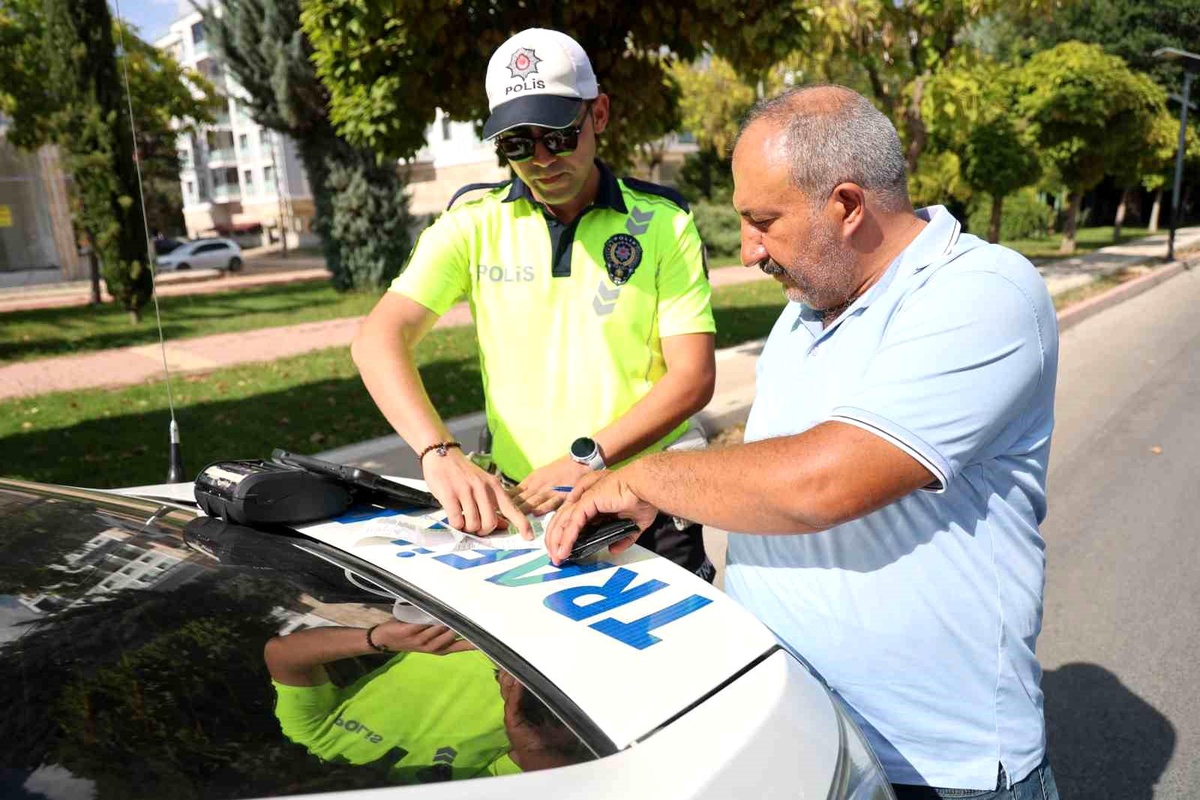Elazığ\'da Dron Destekli Trafik Denetiminde Sürücülere Cezalar Yağdı