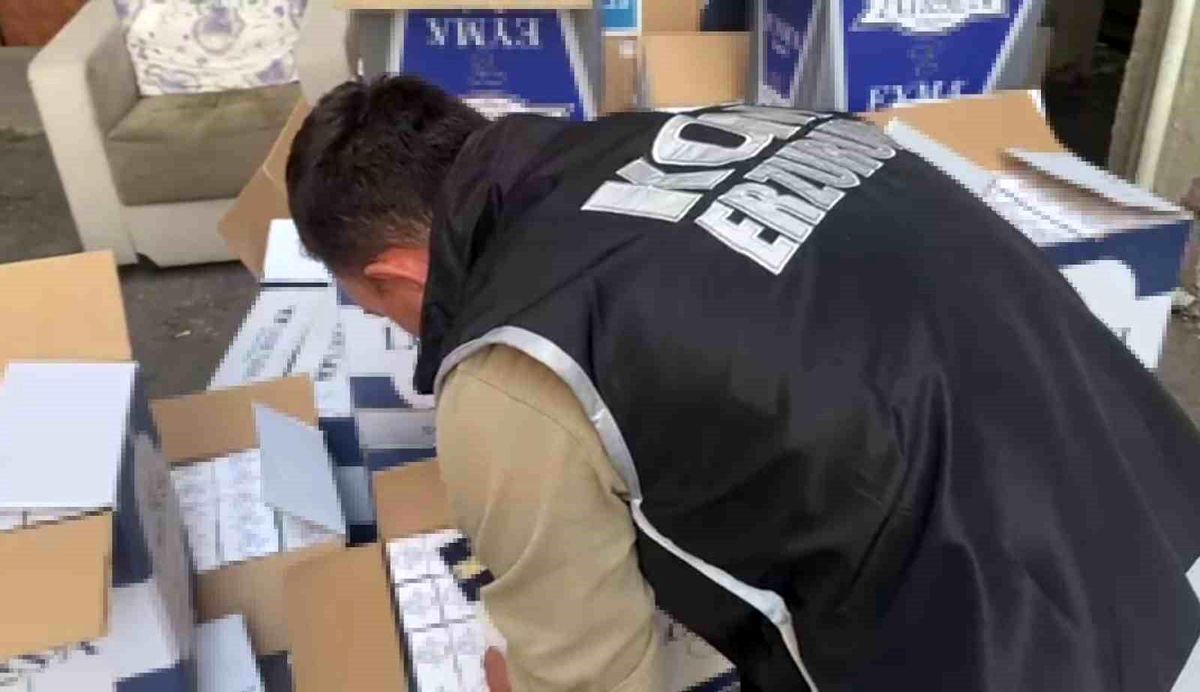 Erzurum\'da Kaçak Sigara Operasyonu: On Binlerce Sigara Ele Geçirildi