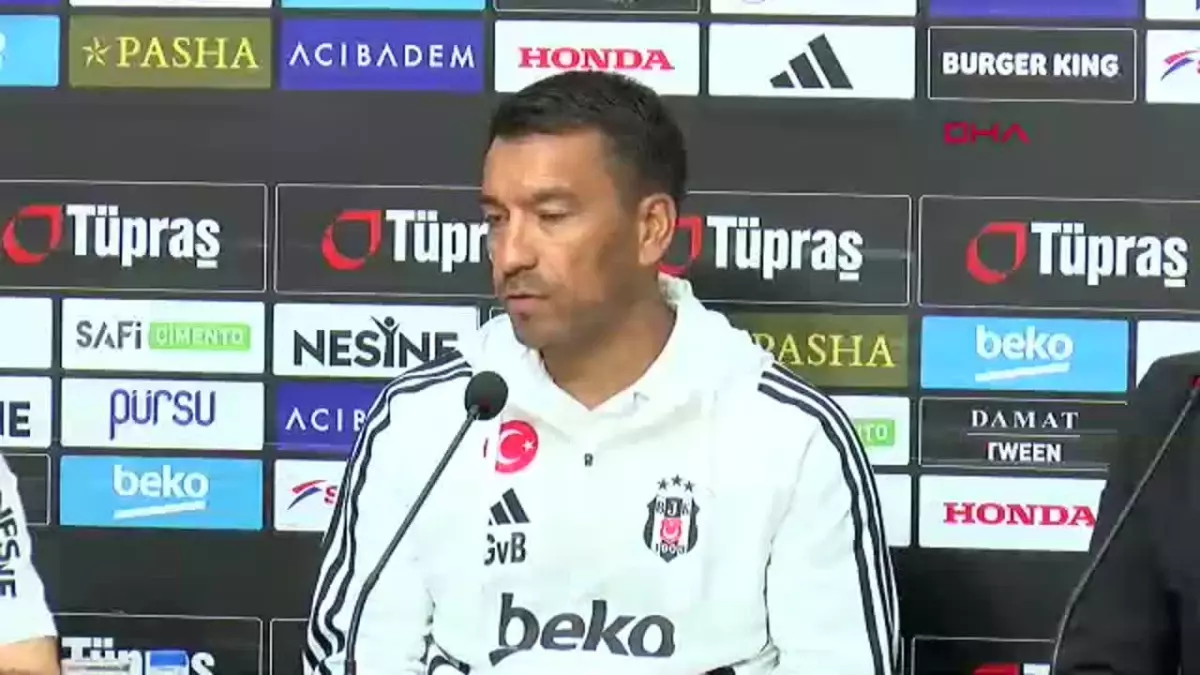 Beşiktaş Teknik Direktörü Giovanni van Bronckhorst: Gruplara kalmak istiyoruz