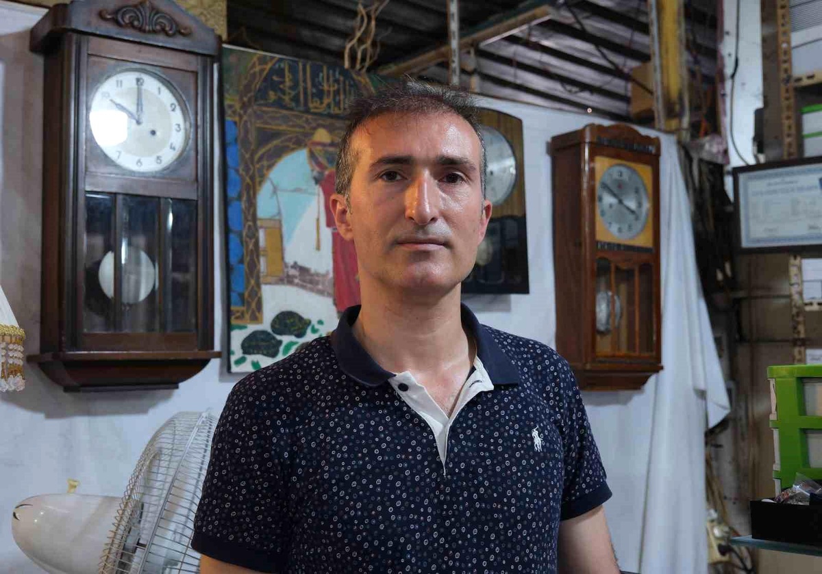 Sağlık Teknikeri Saat Tamirciliğine Başladı