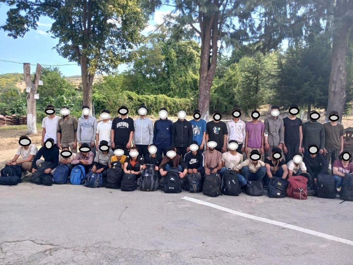 Kırklareli\'de 519 düzensiz göçmen yakalandı, 18 şüpheli gözaltına alındı