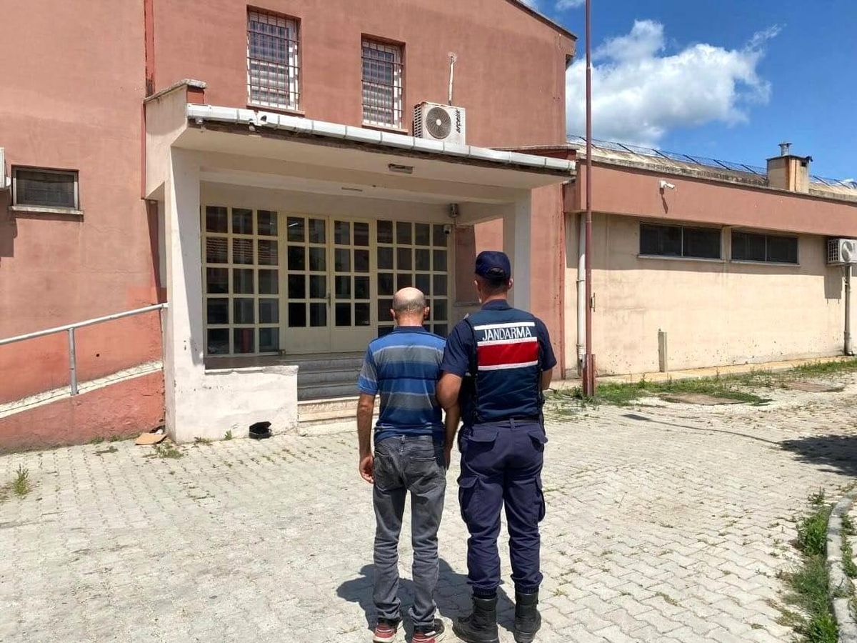 Kırklareli\'de Gerçekleştirilen Operasyonlarda 17 Kişi Yakalandı