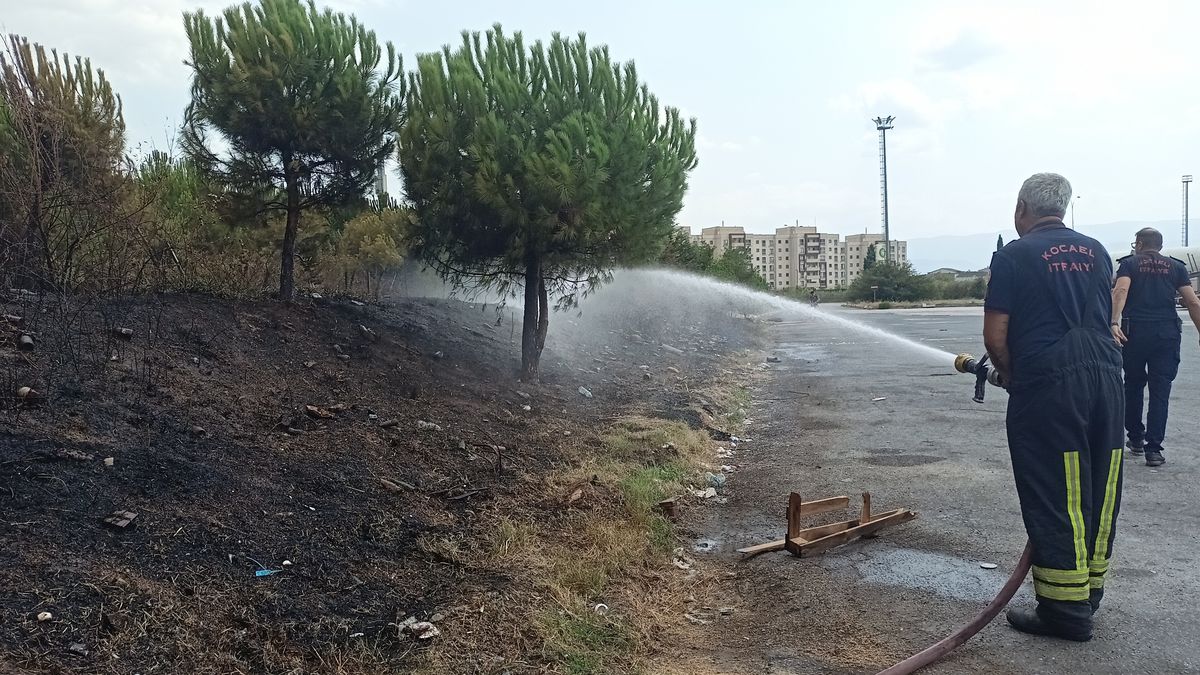 Körfez\'deki Dinleme Tesisi Yangınında İçki Şişeleri Bulundu