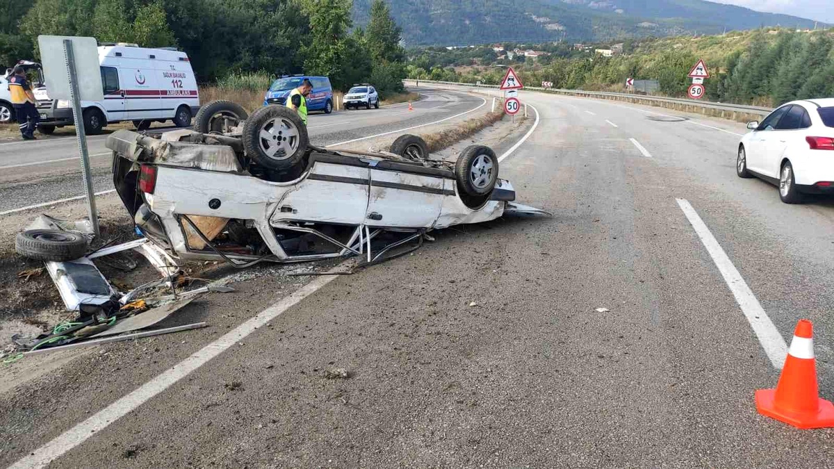 Karabük\'te otomobil takla attı: 5 kişi yaralandı