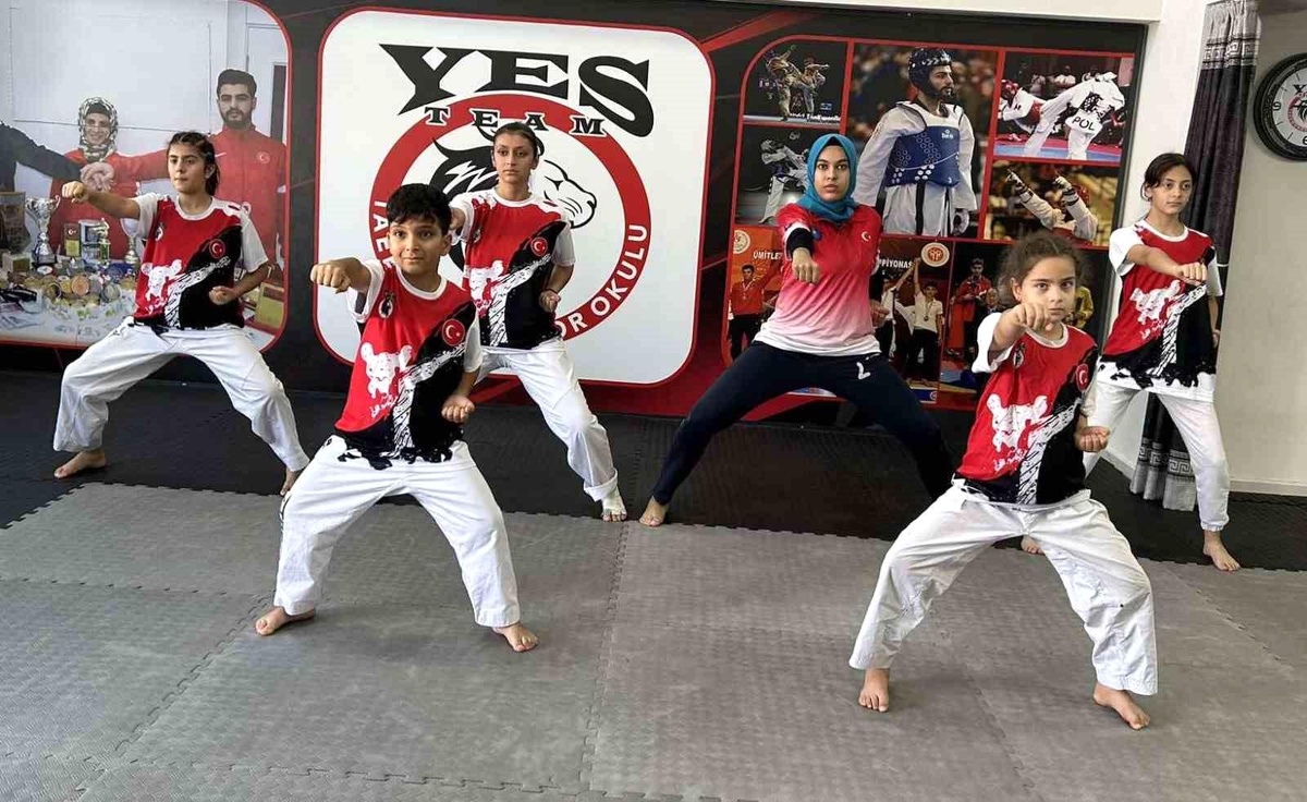 YayTanSay Spor Kulübü\'nde Taekwondo Kuşak İmtihanı