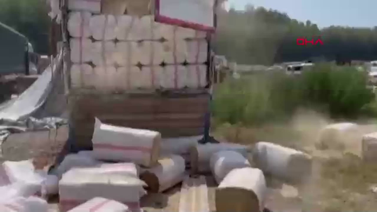Osmaniye\'de Kamyonetin İçinde Uyuşturucu ve Tabanca Ele Geçirildi