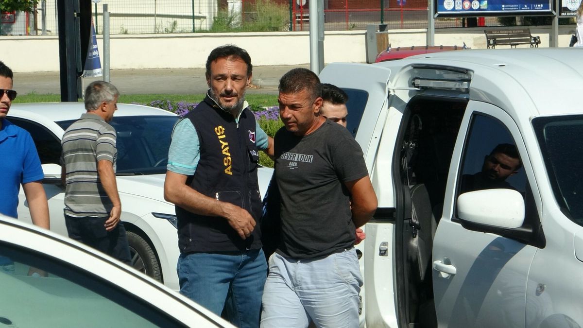 Muğla\'da Boşanma Aşamasındaki Kadını Sokak Ortasında Bıçaklayarak Öldüren Şüphelinin İfadesi Ortaya Çıktı