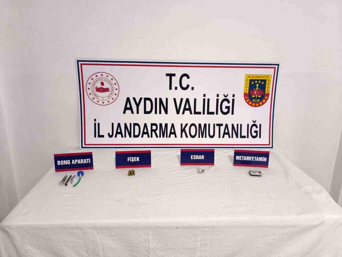 Kuşadası\'nda Uyuşturucu Operasyonu