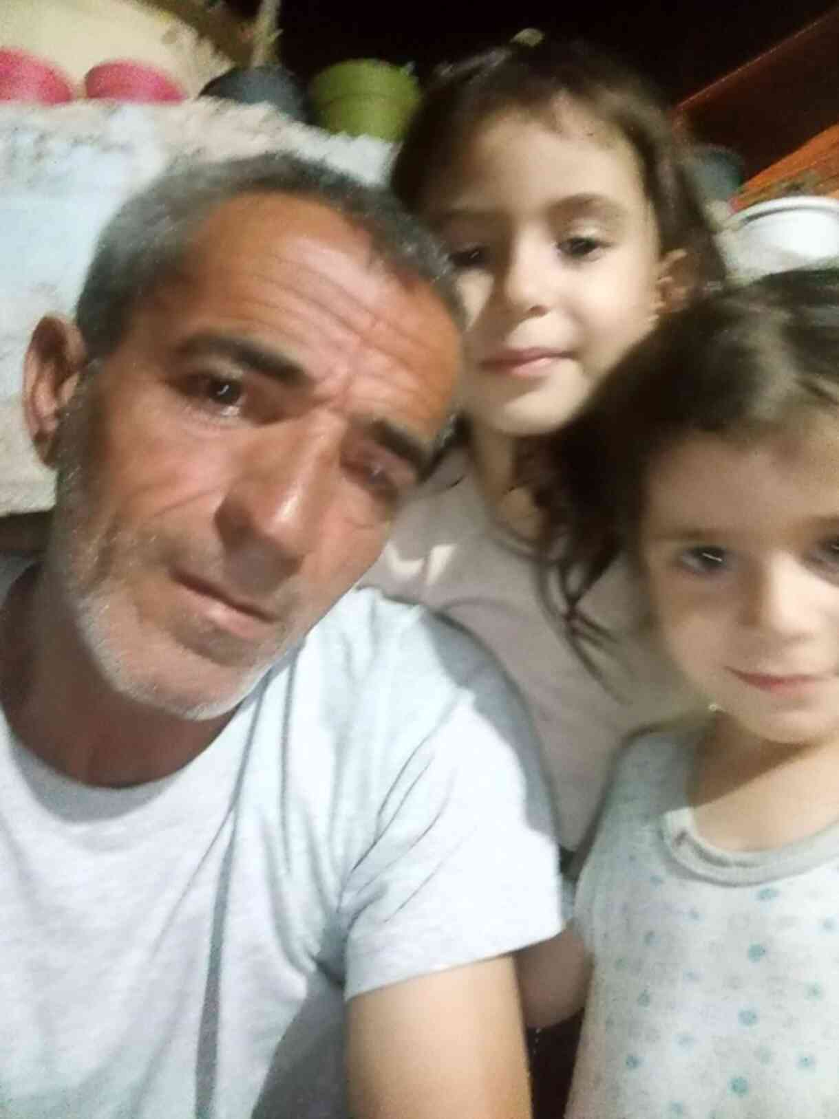 3 torunu katledilen dede konuştu! Cani baba, çocukları 'Özledim' diyerek yanına çağırmış 3 torunu katledilen dede konuştu! Cani baba, çocukları 'Özledim' diyerek yanına çağırmış