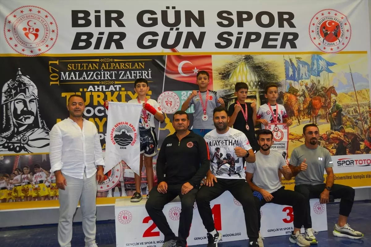 Bitlis\'te düzenlenen Muaythai Şampiyonası sona erdi