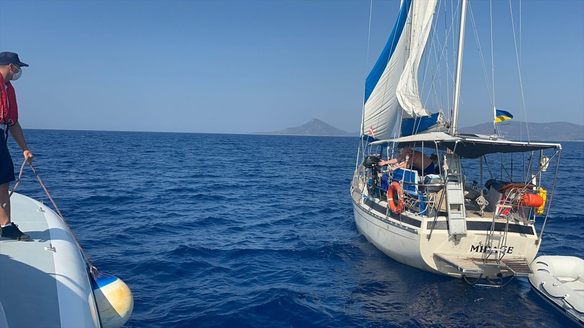 Muğla Bodrum\'da 59 düzensiz göçmen yakalandı, 25 göçmen kurtarıldı