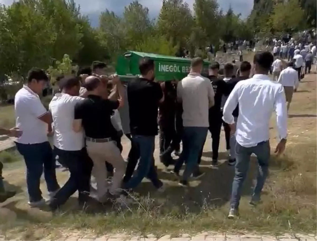 İnegöllü inşaat mühendisi trafik kazasında hayatını kaybetti