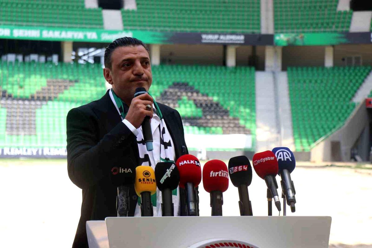 Sakaryaspor Kulüp Başkanı Gökhan İn: Çocuklarım Okula Gitmek İstemiyor