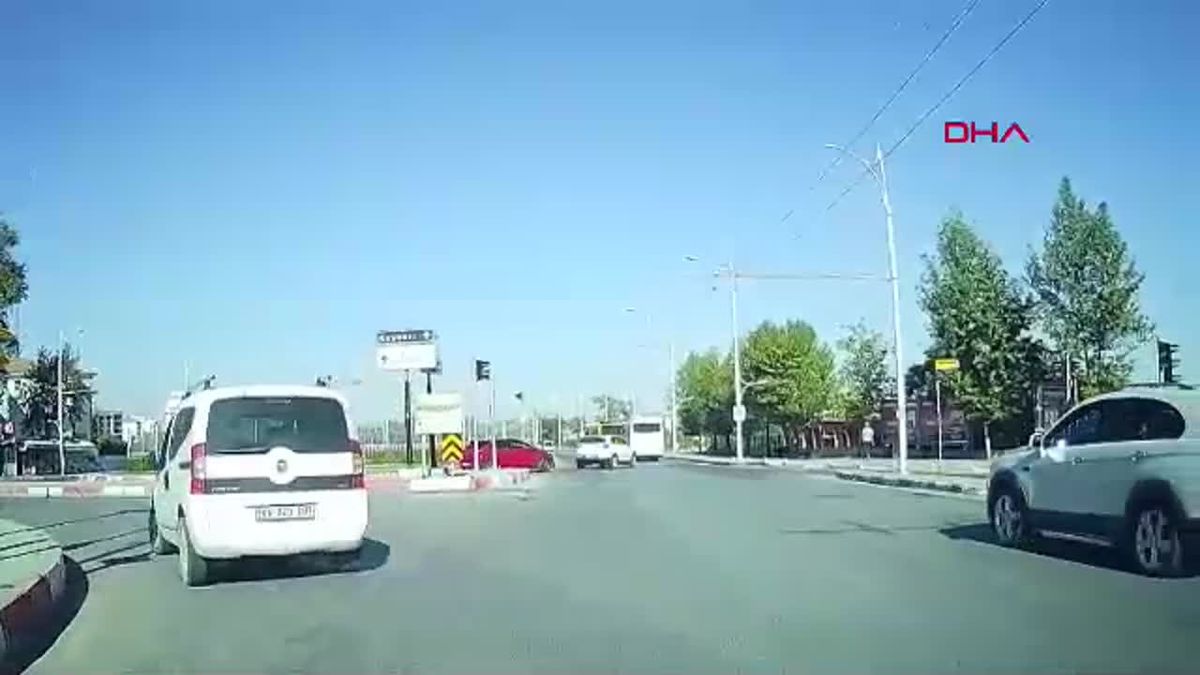 Malatya\'da Ters Yöne Giren Sürücü Trafiği Tehlikeye Attı