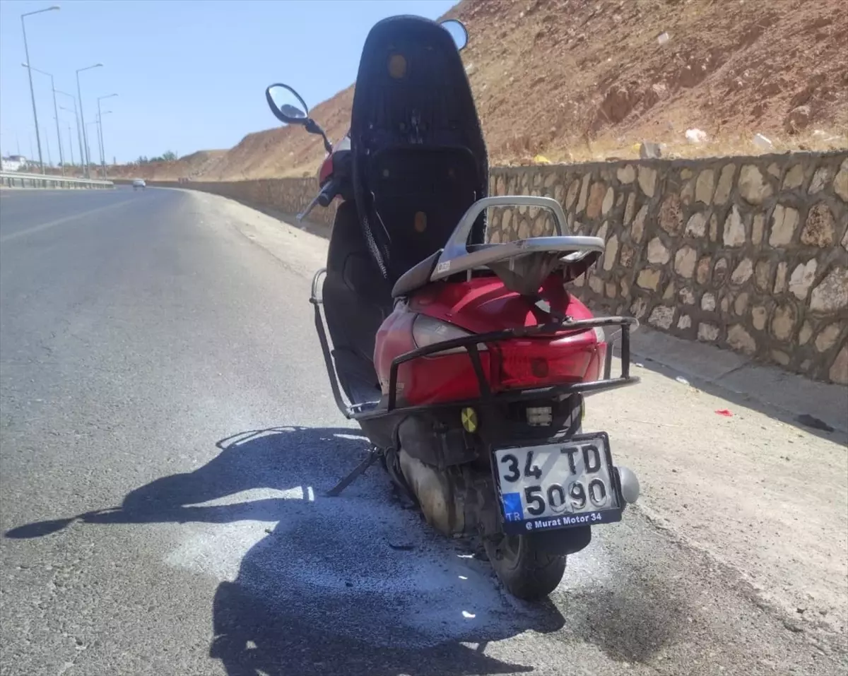 Siirt\'te seyir halindeki motosiklette çıkan yangın polis ekipleri tarafından söndürüldü