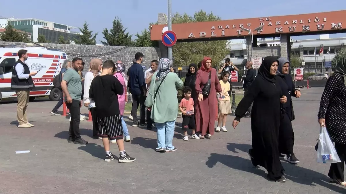 Metrobüs Kazasında Hayatını Kaybeden Ferhat Uçar\'ın Cenazesi Defnedilecek