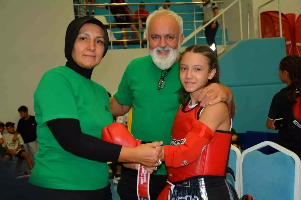 Minikler ve Yıldızlar Muaythai Türkiye Şampiyonası Bitlis\'te sona erdi