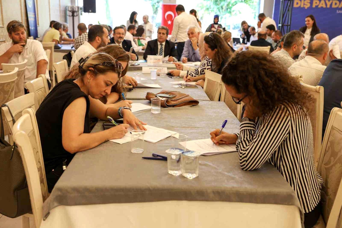 Sakarya Büyükşehir Belediyesi Dış Paydaş Çalıştayı\'nda Şehrin Geleceği Tartışıldı