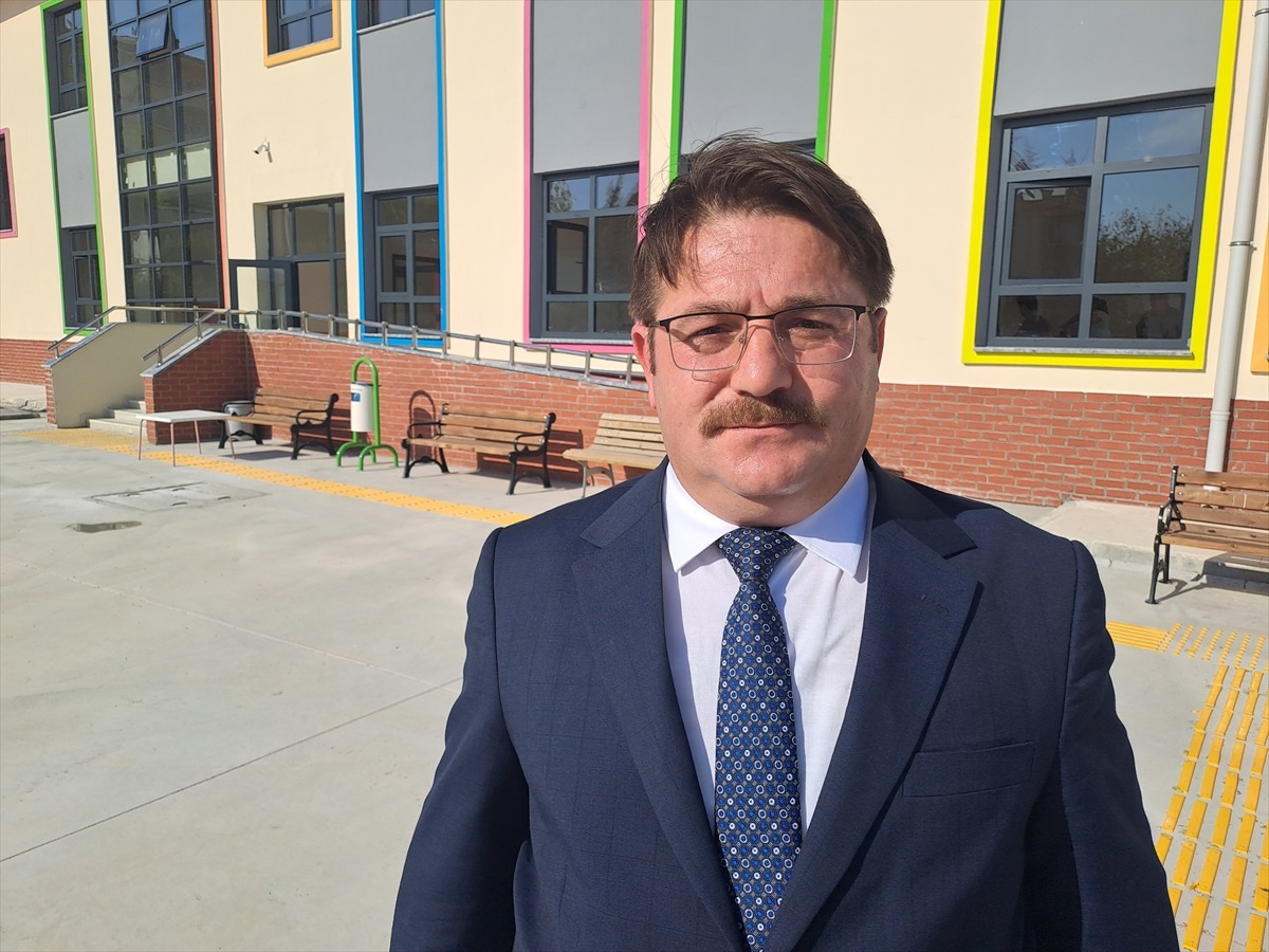 Sakarya\'da 38 okul yıkıldı, 181 bina güçlendirildi