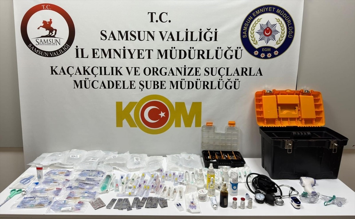 Samsun\'da Sağlıksız Ortamda Muhafaza Edilen İlaç ve Tıbbi Malzeme Bulunduran Zanlı Gözaltına Alındı