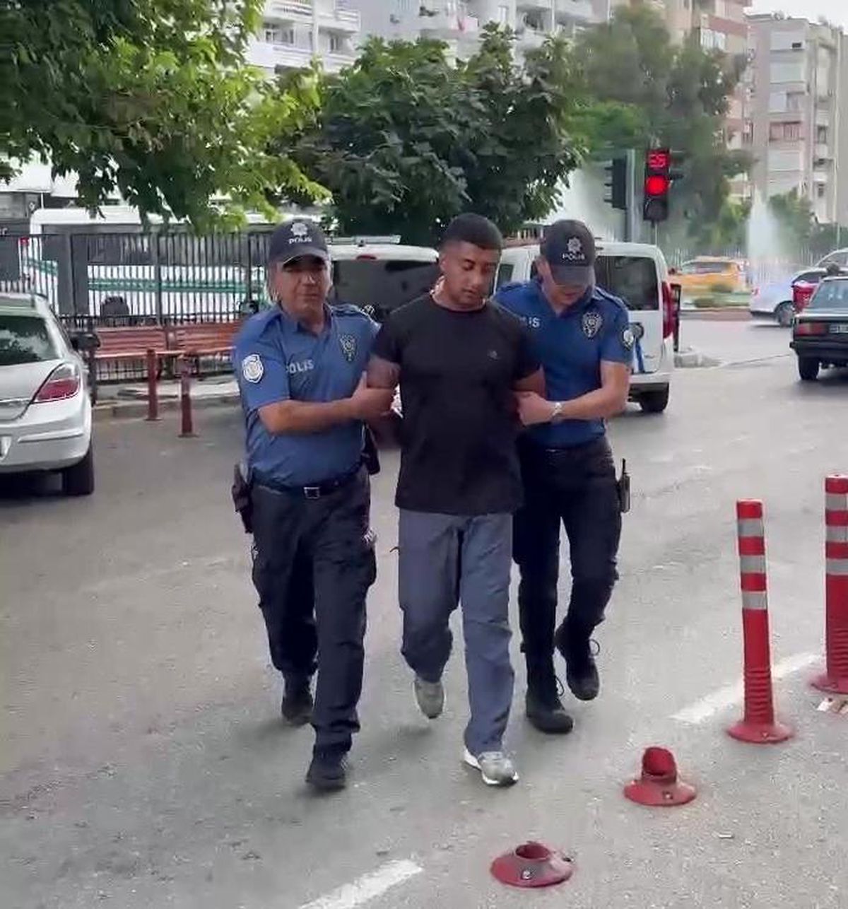 Adana\'da uyuşturucu ticaretinden aranan hükümlü yakalandı