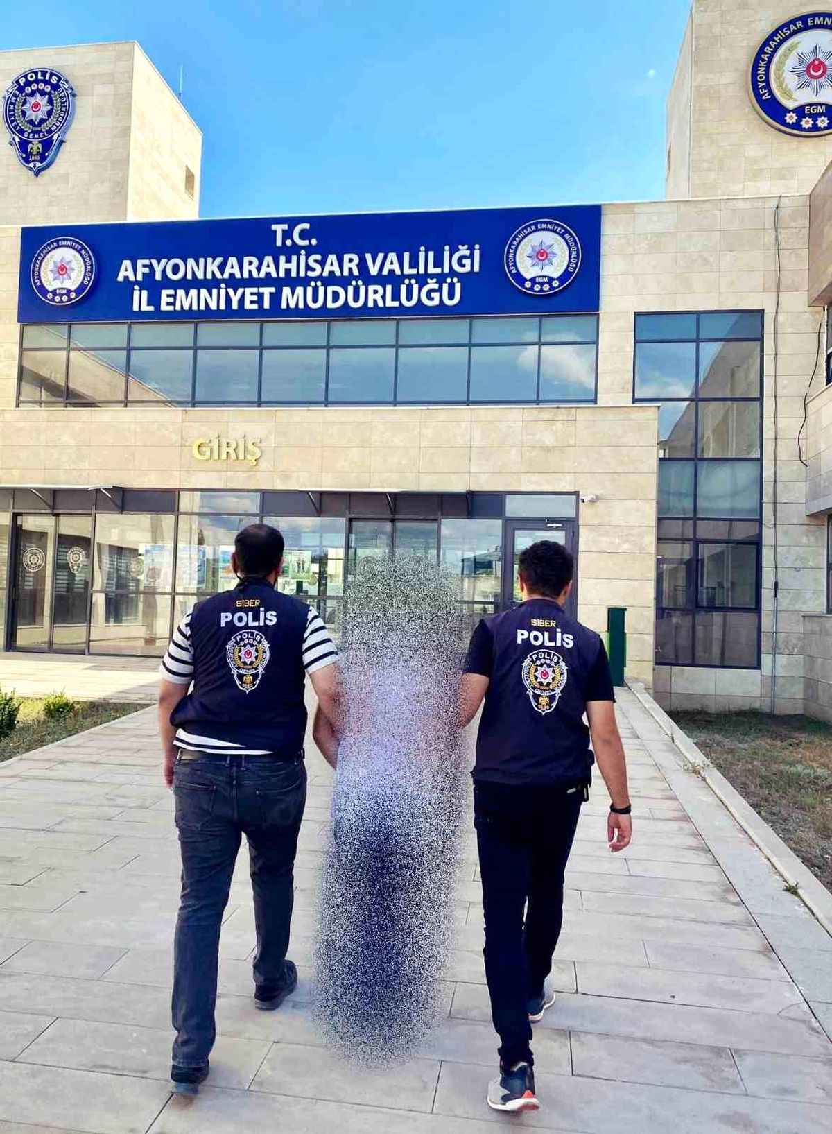 Afyonkarahisar\'da kasten yaralama suçundan aranan şahıs yakalandı