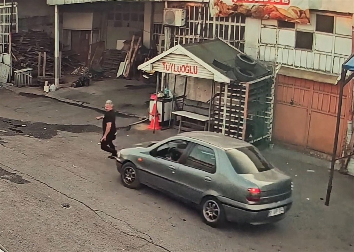 Zonguldak\'ta Otomobille Çarpılan Kişi Darbedildi