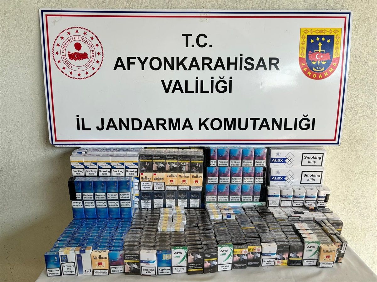Bolvadin\'de Kaçak Sigara Satışı Yapan Kişiye Adli İşlem Uygulandı