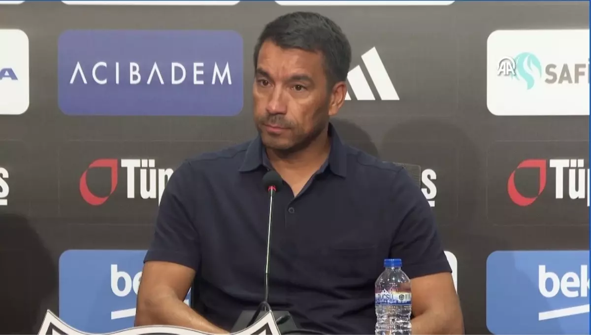 Beşiktaş Teknik Direktörü Giovanni van Bronckhorst: Çok mutluyuz