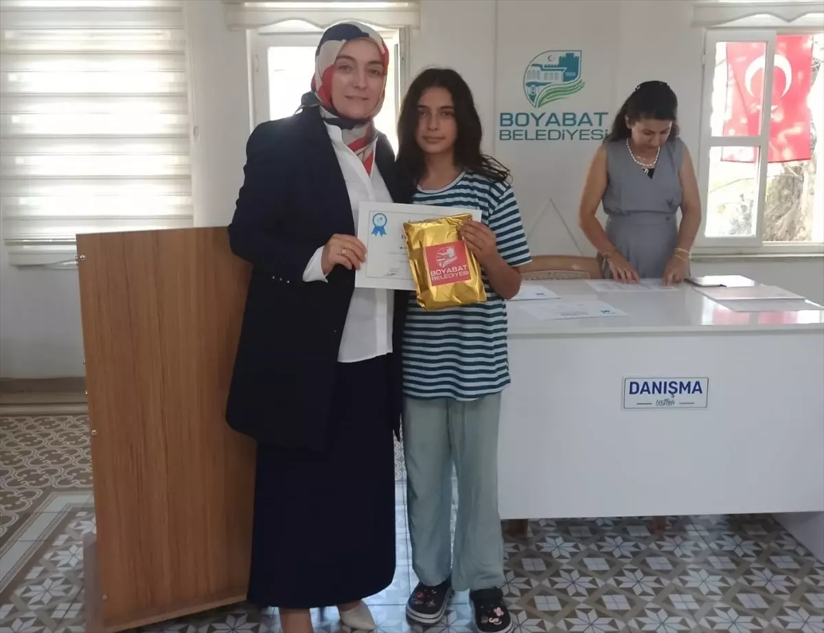 Boyabat\'ta İngilizce Yaz Kursu Başarıyla Tamamlandı